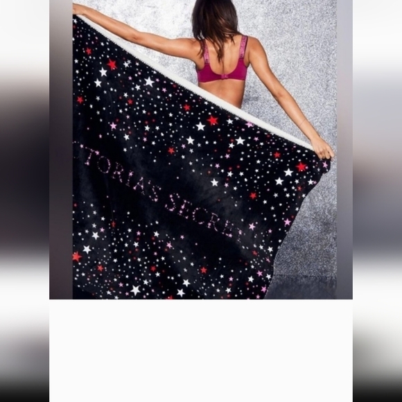 Victoria's Secret Other - Victoria’s Secret Blanket Fashion Show Sherpa Star Blanket 🆕️